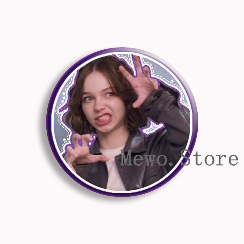 Emma Myers Aesthetic Soft Butt - Pin Button Badge recension och pris